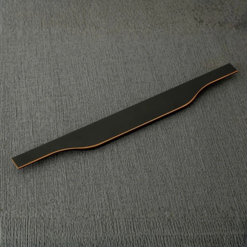 Profile handle – Divine